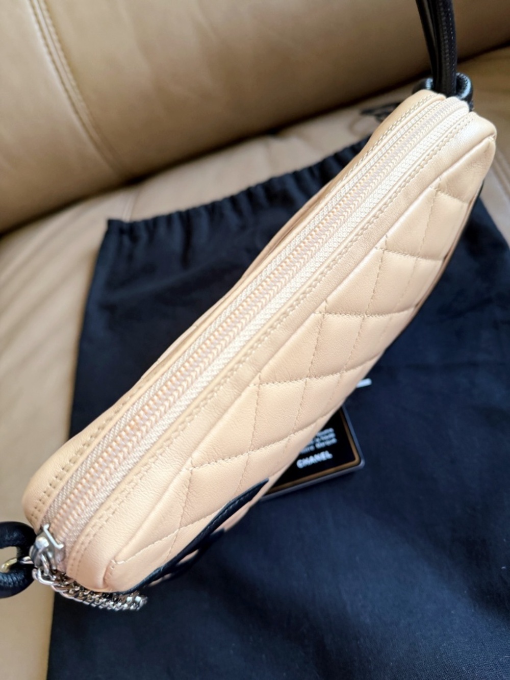 Chanel Classic CC Logo Cambon Pochette Quilted Leather Small Shoulder Bag Black - Picture 7 of 15